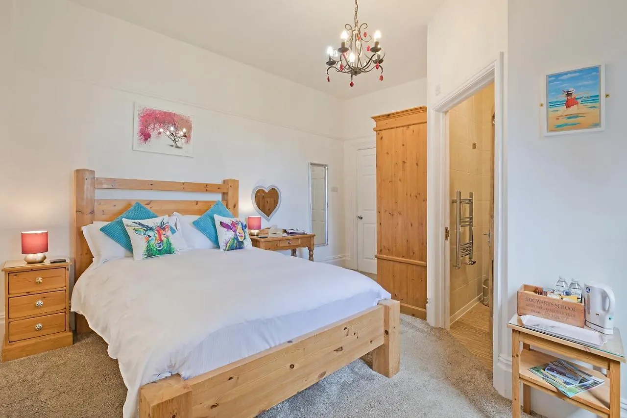 פילי White Rose Guest House 4*,