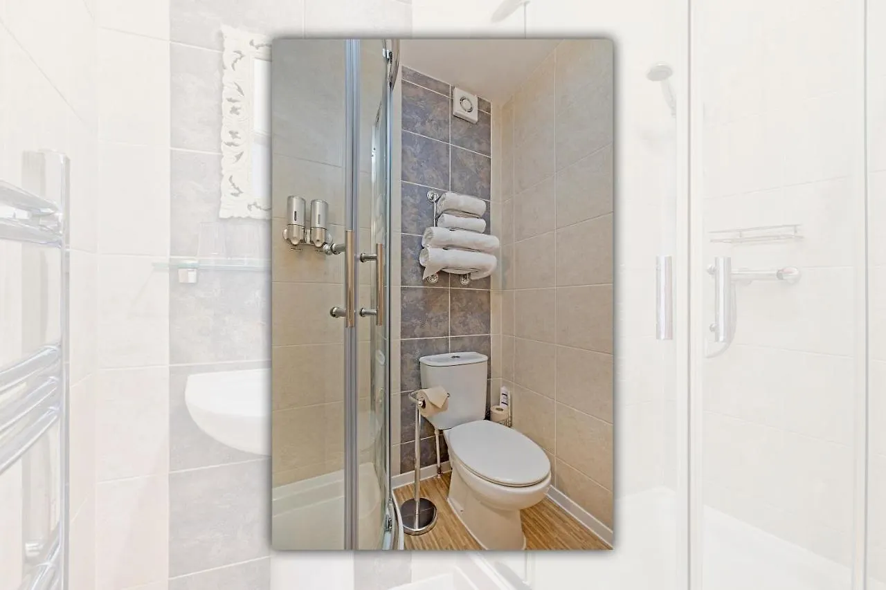 פילי White Rose Guest House בריטניה