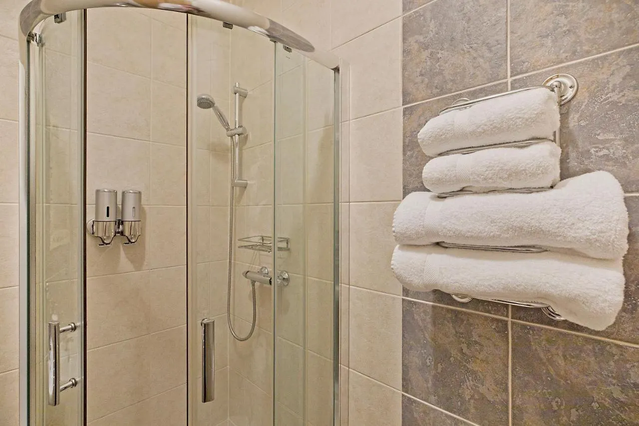 פילי White Rose Guest House 4*,