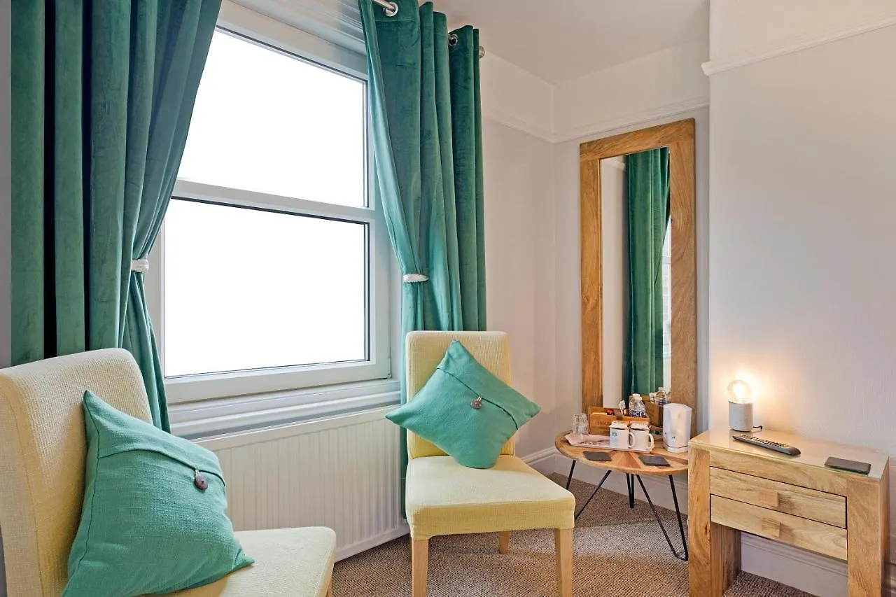 פילי White Rose Guest House 4*,