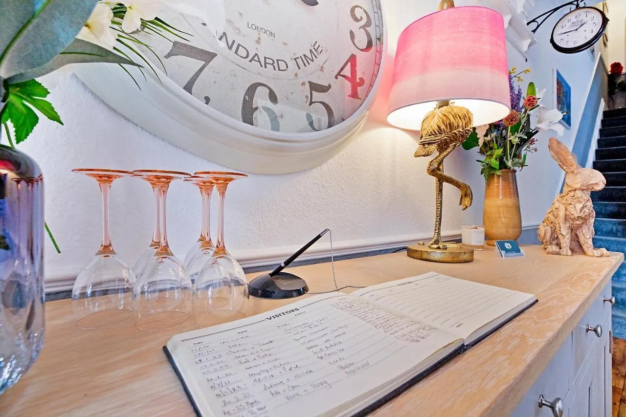 פילי White Rose Guest House